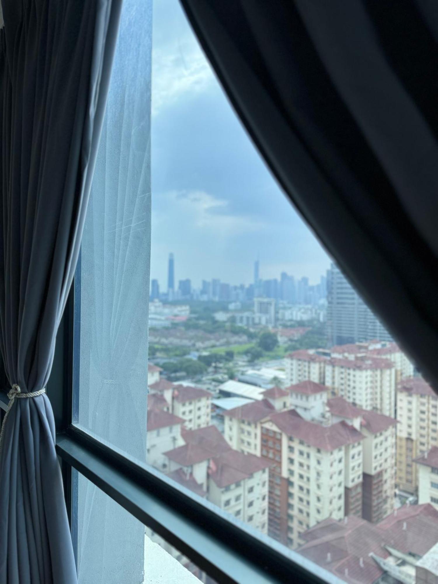 Reizz Residence By Nexus Suites Kuala Lumpur Ngoại thất bức ảnh
